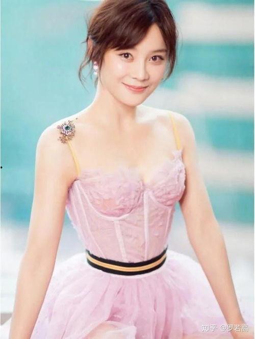 袁姗姗娱乐圈,从“黑红”到“励志女神”的娱乐圈蜕变之路